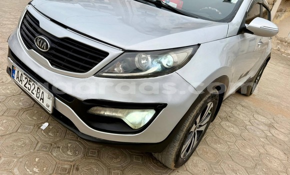 Buy Used Kia Sportage Silver Car in Dakar in Dakar Buy Used Kia Sportage Silver Car in Dakar in Dakar