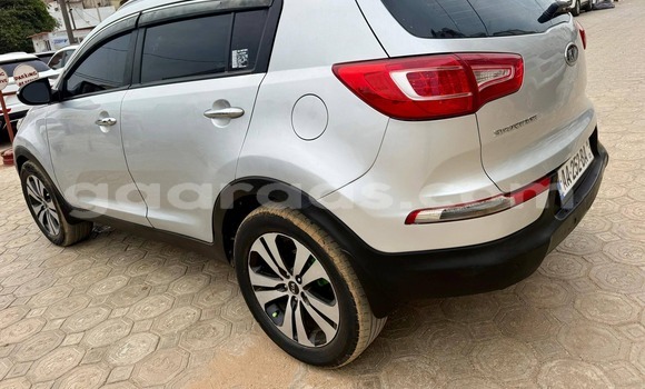Buy Used Kia Sportage Silver Car in Dakar in Dakar Buy Used Kia Sportage Silver Car in Dakar in Dakar