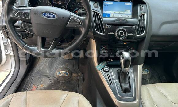 Buy Used Ford Focus White Car in Dakar in Dakar Buy Used Ford Focus White Car in Dakar in Dakar