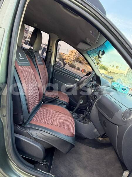 Big with watermark renault megane dakar dakar 32865