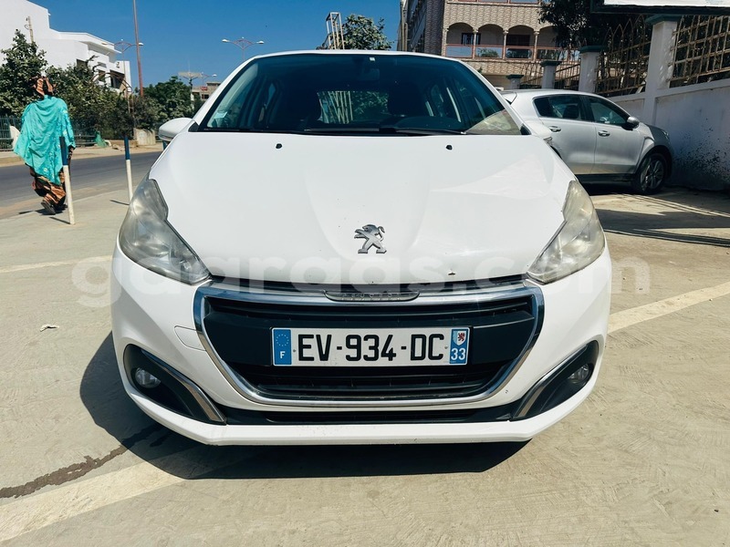 Big with watermark peugeot 208 dakar dakar 32873