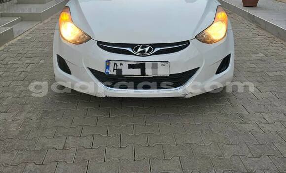 Buy Used Hyundai Elantra White Car in Dakar in Dakar Buy Used Hyundai Elantra White Car in Dakar in Dakar