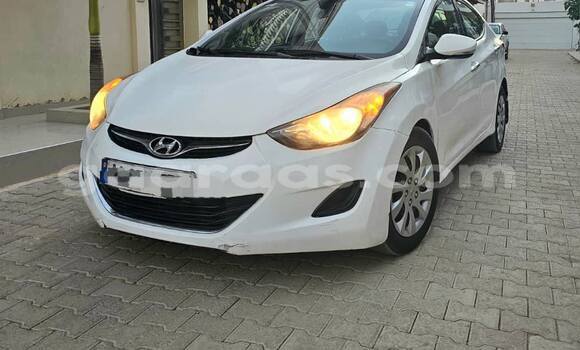 Buy Used Hyundai Elantra White Car in Dakar in Dakar Buy Used Hyundai Elantra White Car in Dakar in Dakar
