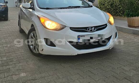 Buy Used Hyundai Elantra White Car in Dakar in Dakar Buy Used Hyundai Elantra White Car in Dakar in Dakar