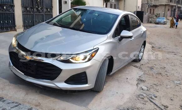 Dieundeu Occasion Chevrolet Cruze Silver Auto in Dakar in Dakar Dieundeu Occasion Chevrolet Cruze Silver Auto in Dakar in Dakar