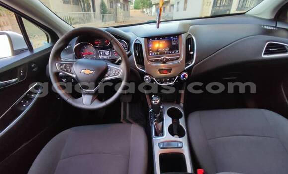 Dieundeu Occasion Chevrolet Cruze Silver Auto in Dakar in Dakar Dieundeu Occasion Chevrolet Cruze Silver Auto in Dakar in Dakar