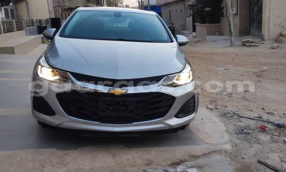 Dieundeu Occasion Chevrolet Cruze Silver Auto in Dakar in Dakar Dieundeu Occasion Chevrolet Cruze Silver Auto in Dakar in Dakar