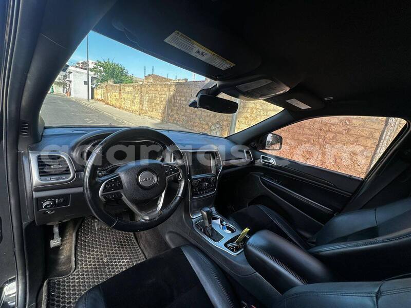 Big with watermark jeep grand cherokee dakar dakar 32881