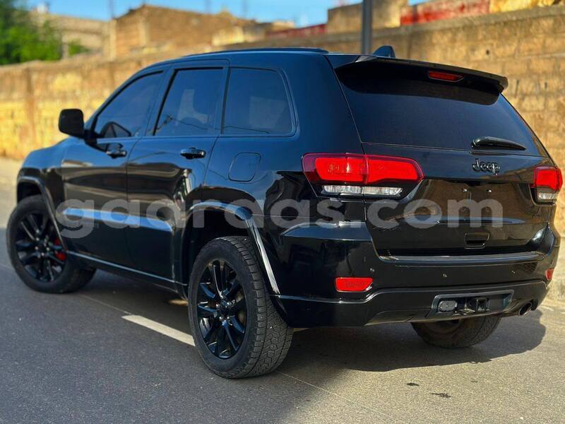 Big with watermark jeep grand cherokee dakar dakar 32881