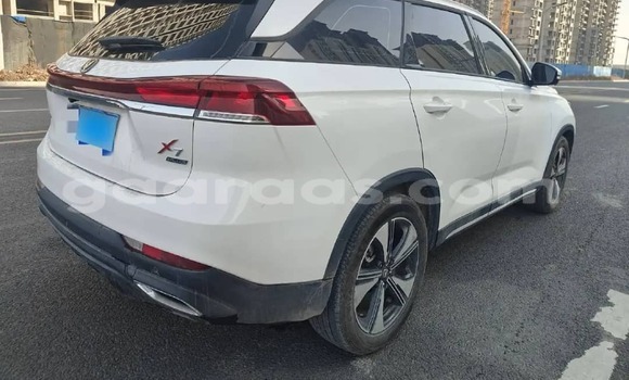 Buy Used Changan Alsvin V7 White Car in Behind berlin in Bagmati Buy Used Changan Alsvin V7 White Car in Behind berlin in Bagmati