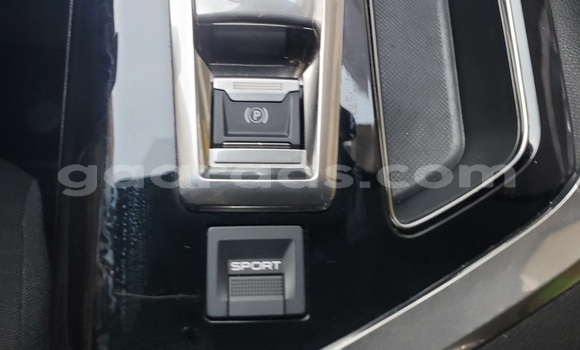 Buy Import Peugeot 5008 Green Car in Dakar in Dakar Buy Import Peugeot 5008 Green Car in Dakar in Dakar