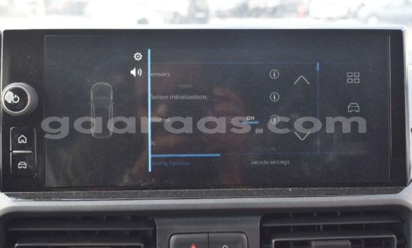 Acheter Import Voiture Peugeot Partner White à Import - Dubai, Dakar Acheter Import Voiture Peugeot Partner White à Import - Dubai, Dakar