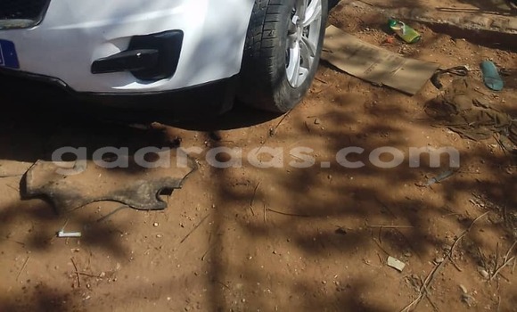 Buy Used Chevrolet Equinox White Car in Dakar in Dakar
