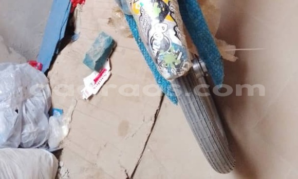 Acheter Occasion Moto KTM 125 Gris à Thiès, Région de Thiès Acheter Occasion Moto KTM 125 Gris à Thiès, Région de Thiès