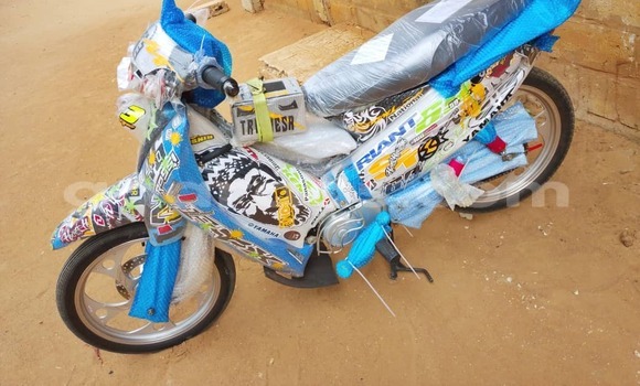 Acheter Occasion Moto KTM 125 Gris à Thiès, Région de Thiès Acheter Occasion Moto KTM 125 Gris à Thiès, Région de Thiès