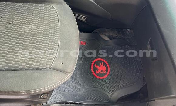 Acheter Occasion Voiture Peugeot 208 Blanc à Dakar, Dakar Acheter Occasion Voiture Peugeot 208 Blanc à Dakar, Dakar