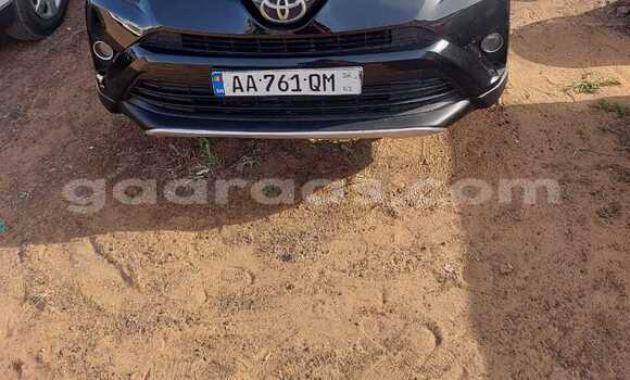 Acheter Occasion Voiture Toyota RAV4 Noir à Dakar, Dakar Acheter Occasion Voiture Toyota RAV4 Noir à Dakar, Dakar