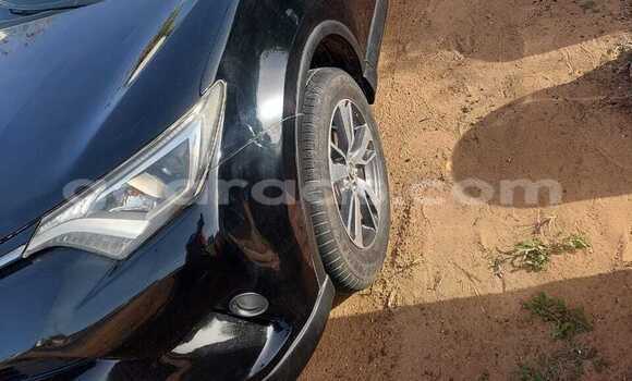 Acheter Occasion Voiture Toyota RAV4 Noir à Dakar, Dakar Acheter Occasion Voiture Toyota RAV4 Noir à Dakar, Dakar