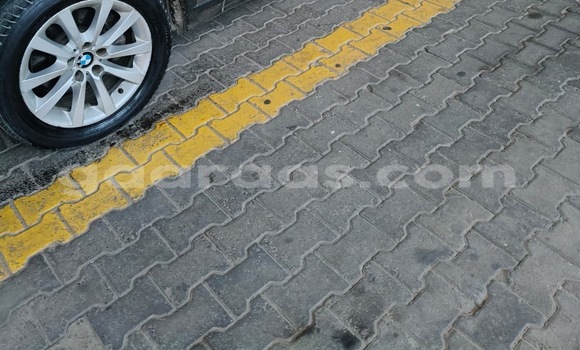 Dieundeu Occasion BMW X3 Silver Auto in Dakar in Dakar Dieundeu Occasion BMW X3 Silver Auto in Dakar in Dakar