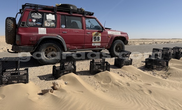 Acheter Import Voiture Nissan Patrol Rouge à Saint–Louis, Saint-Louis Acheter Import Voiture Nissan Patrol Rouge à Saint–Louis, Saint-Louis