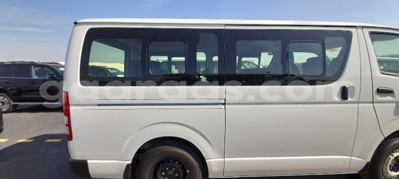 Big with watermark toyota hiace dakar dakar 32944