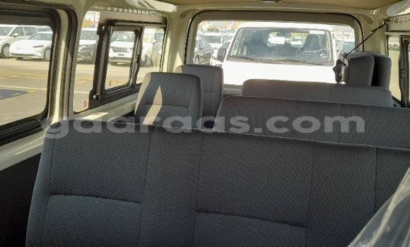 Dieundeu Beess Toyota Hiace Blanc Auto in Dakar in Dakar Dieundeu Beess Toyota Hiace Blanc Auto in Dakar in Dakar