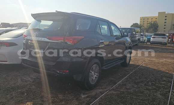 Dieundeu Beess Toyota Fortuner Black Auto in Dakar in Dakar Dieundeu Beess Toyota Fortuner Black Auto in Dakar in Dakar