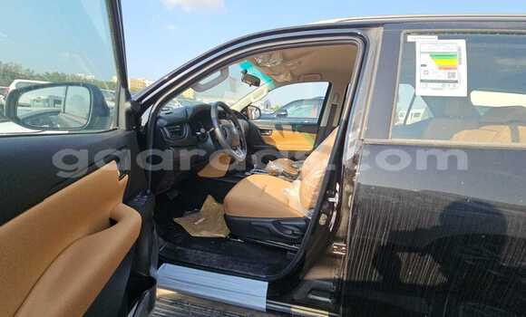 Dieundeu Beess Toyota Fortuner Black Auto in Dakar in Dakar Dieundeu Beess Toyota Fortuner Black Auto in Dakar in Dakar