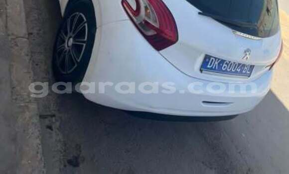 Acheter Occasion Voiture Peugeot 208 Autre à Dakar, Dakar Acheter Occasion Voiture Peugeot 208 Autre à Dakar, Dakar