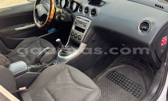 Dieundeu Occasion Peugeot 308 Blanc Auto in Dakar in Dakar Dieundeu Occasion Peugeot 308 Blanc Auto in Dakar in Dakar