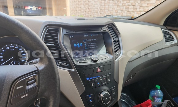Buy Used Hyundai Santa Fe White Car in Dakar in Dakar Buy Used Hyundai Santa Fe White Car in Dakar in Dakar