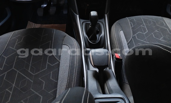 Acheter Occasion Voiture Peugeot 2008 Gris métallisé à Dakar, Dakar Acheter Occasion Voiture Peugeot 2008 Gris métallisé à Dakar, Dakar