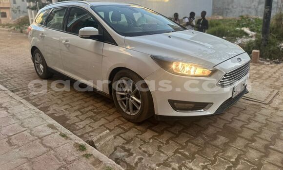 Acheter Neuf Voiture Ford Focus Blanc à Dakar, Dakar Acheter Neuf Voiture Ford Focus Blanc à Dakar, Dakar