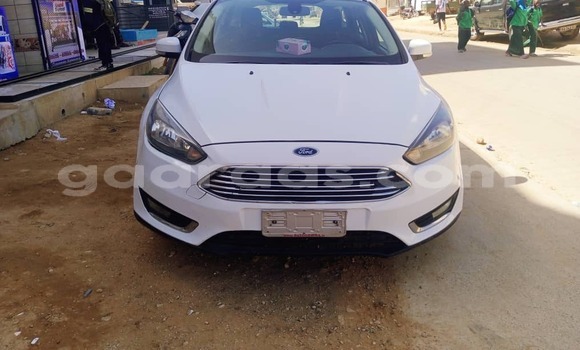 Acheter Neuf Voiture Ford Focus Blanc à Dakar, Dakar Acheter Neuf Voiture Ford Focus Blanc à Dakar, Dakar