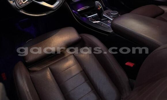 Dieundeu Occasion BMW X4 Gris de fer Auto in Dakar in Dakar Dieundeu Occasion BMW X4 Gris de fer Auto in Dakar in Dakar