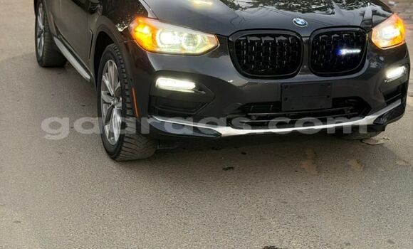 Dieundeu Occasion BMW X4 Gris de fer Auto in Dakar in Dakar Dieundeu Occasion BMW X4 Gris de fer Auto in Dakar in Dakar