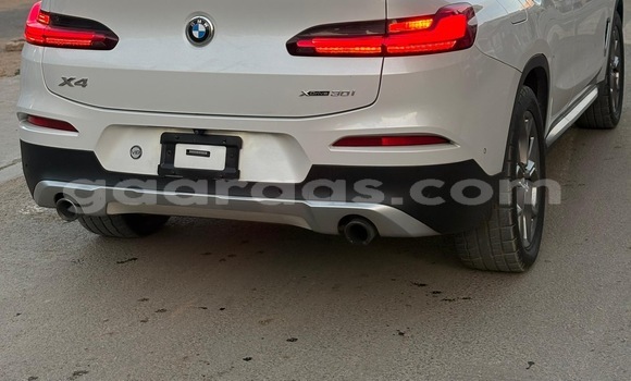 Dieundeu Occasion BMW X4 Blanc Auto in Dakar in Dakar Dieundeu Occasion BMW X4 Blanc Auto in Dakar in Dakar