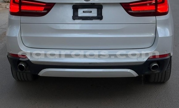 Acheter Occasion Voiture BMW X5 Blanc à Dakar, Dakar Acheter Occasion Voiture BMW X5 Blanc à Dakar, Dakar