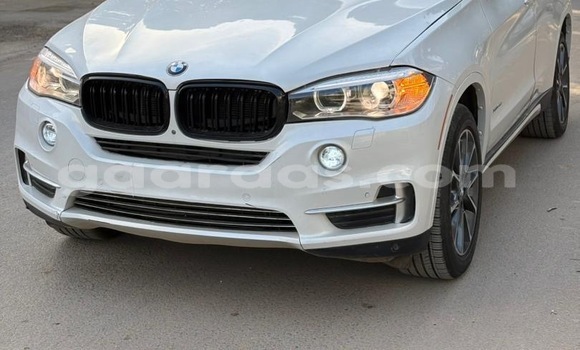 Acheter Occasion Voiture BMW X5 Blanc à Dakar, Dakar Acheter Occasion Voiture BMW X5 Blanc à Dakar, Dakar