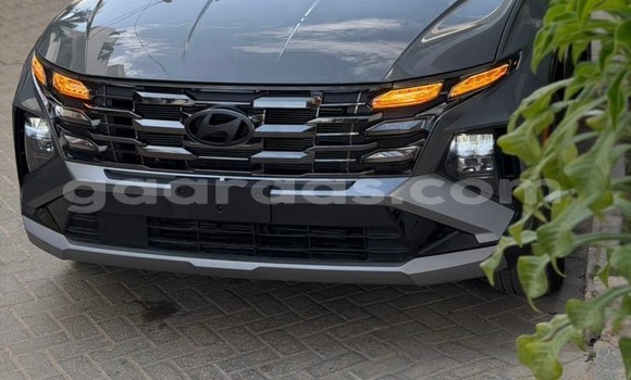 Buy Used Hyundai Tucson Silver Car in Dakar in Dakar Buy Used Hyundai Tucson Silver Car in Dakar in Dakar