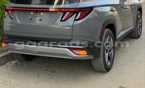 Buy Used Hyundai Tucson Silver Car in Dakar in Dakar Buy Used Hyundai Tucson Silver Car in Dakar in Dakar