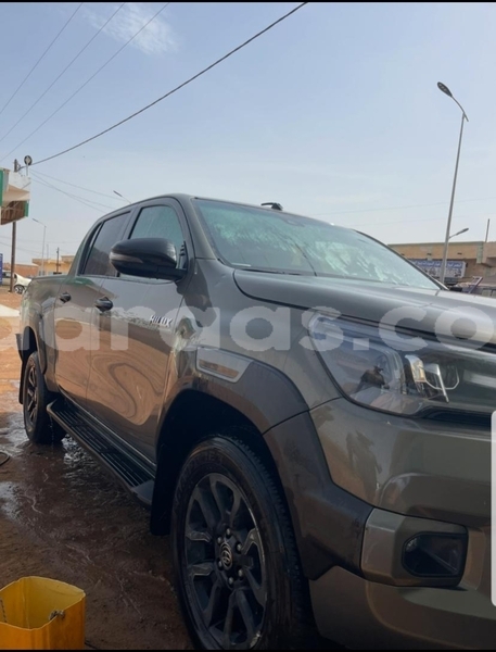 Big with watermark toyota hillux dakar dakar 33031