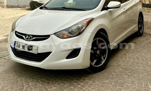 Acheter Occasion Voiture Hyundai Elantra Blanc à Dakar, Dakar