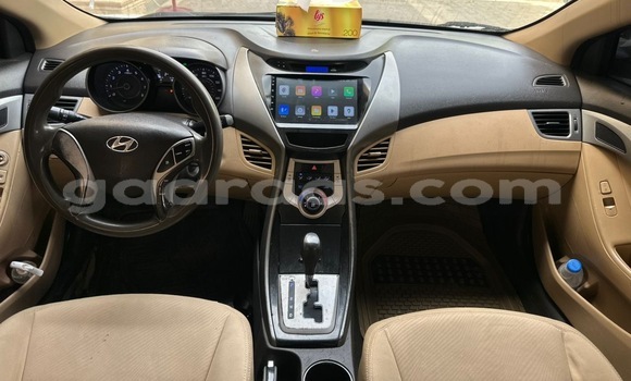 Buy Used Hyundai Elantra Blanc Car in Dakar in Dakar Buy Used Hyundai Elantra Blanc Car in Dakar in Dakar