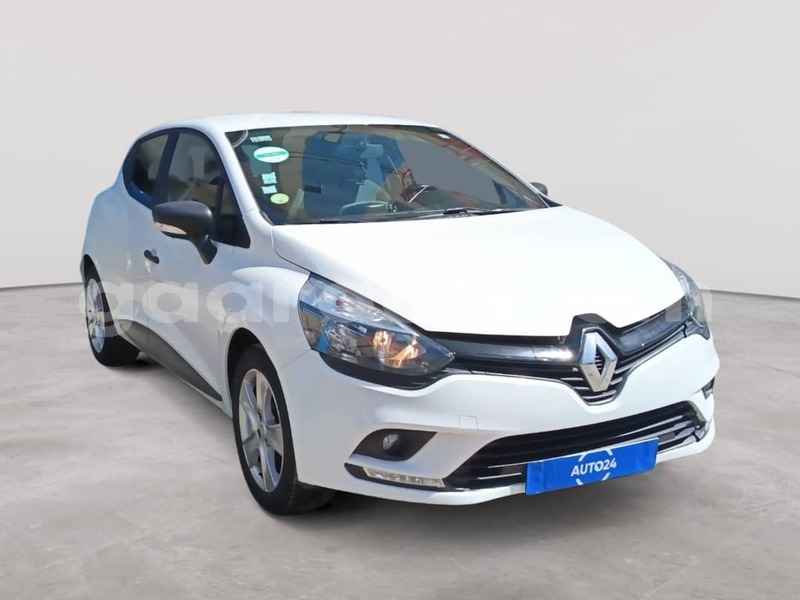 Big with watermark renault clio dakar dakar 33045