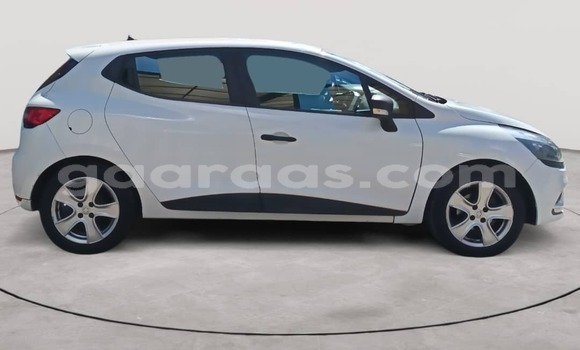 Dieundeu Occasion Renault Clio White Auto in Dakar in Dakar Dieundeu Occasion Renault Clio White Auto in Dakar in Dakar