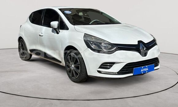 Dieundeu Occasion Renault Clio White Auto in Dakar in Dakar Dieundeu Occasion Renault Clio White Auto in Dakar in Dakar