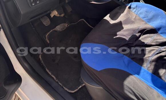 Dieundeu Occasion Renault Clio White Auto in Dakar in Dakar Dieundeu Occasion Renault Clio White Auto in Dakar in Dakar