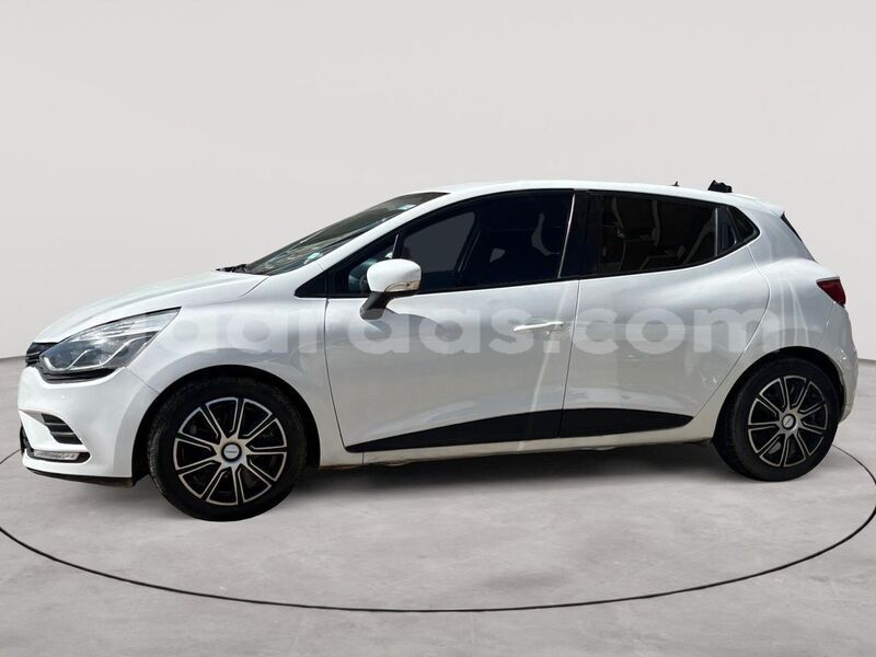 Big with watermark renault clio dakar dakar 33046