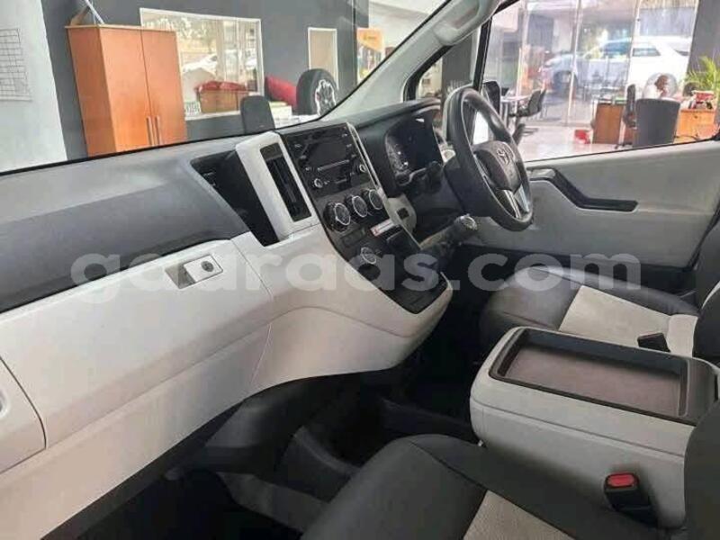 Big with watermark toyota hiace dakar dakar 33050